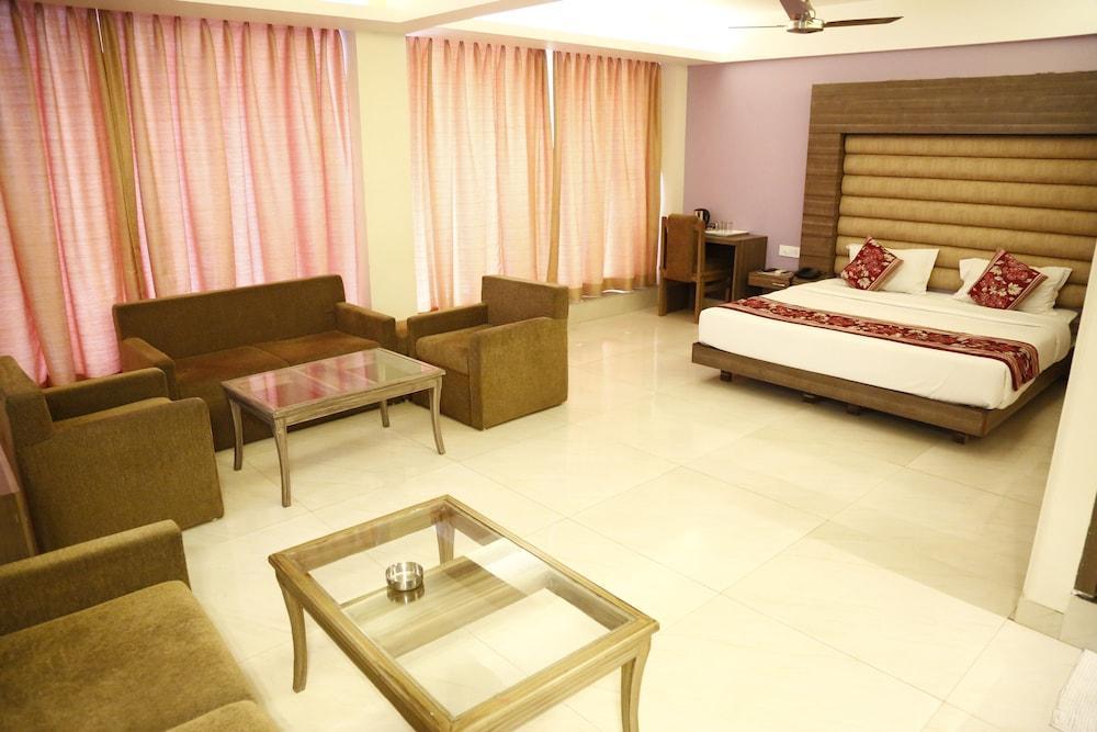 Palette Hotel Nisarga By Sunday Bhopal Bagian luar foto