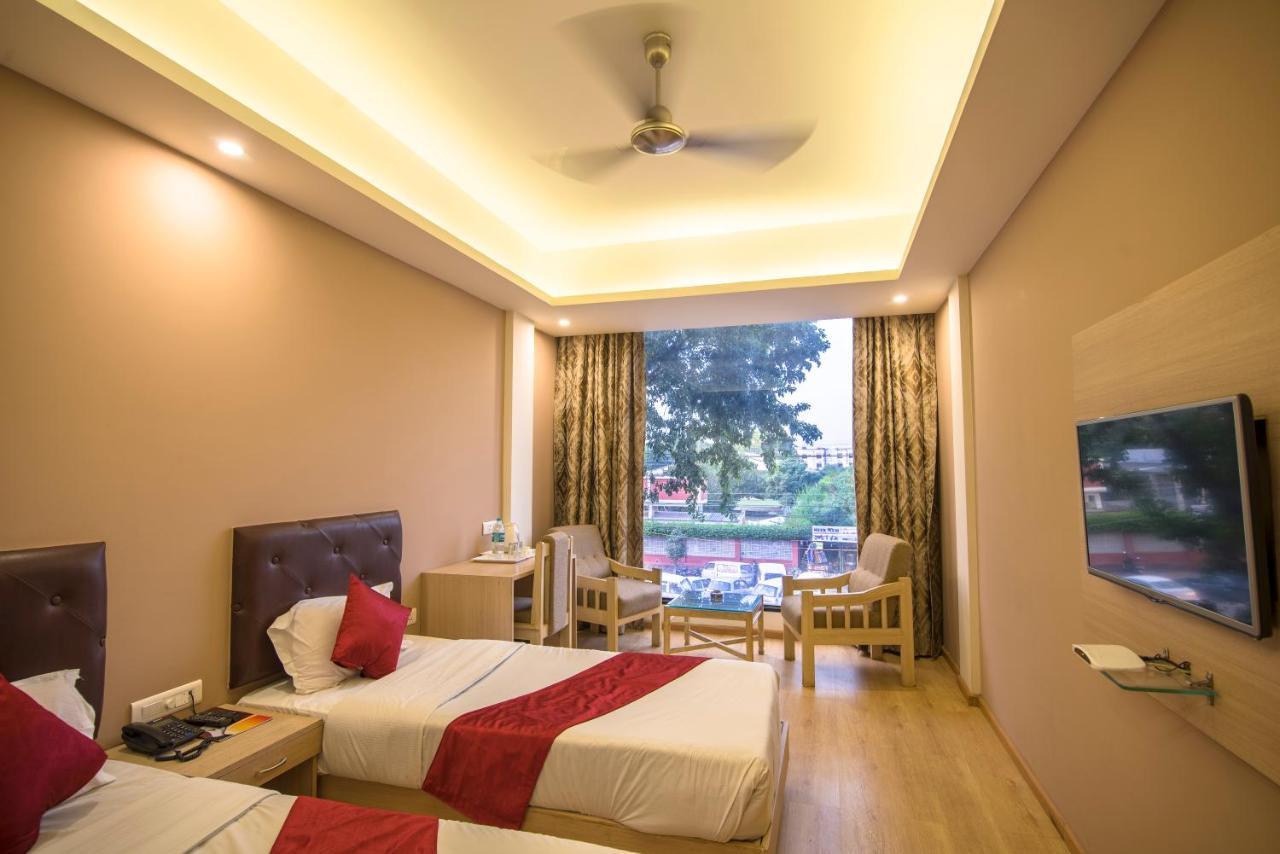 Palette Hotel Nisarga By Sunday Bhopal Bagian luar foto