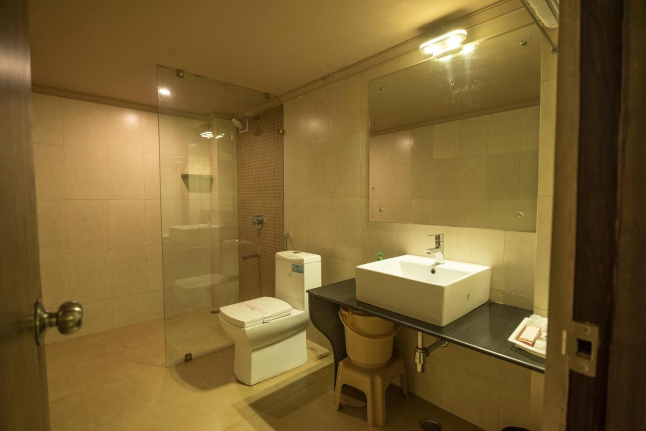 Palette Hotel Nisarga By Sunday Bhopal Bagian luar foto