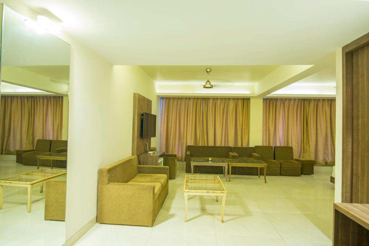 Palette Hotel Nisarga By Sunday Bhopal Bagian luar foto