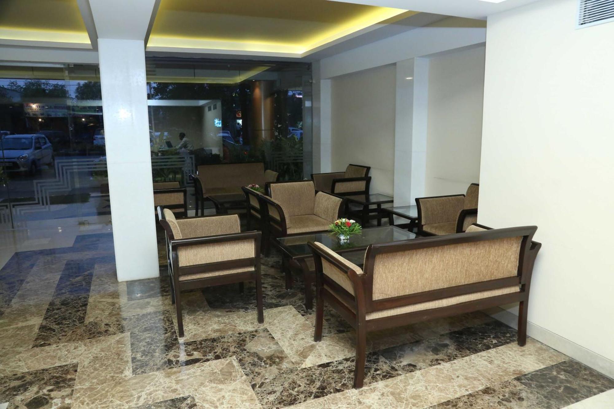 Palette Hotel Nisarga By Sunday Bhopal Bagian luar foto