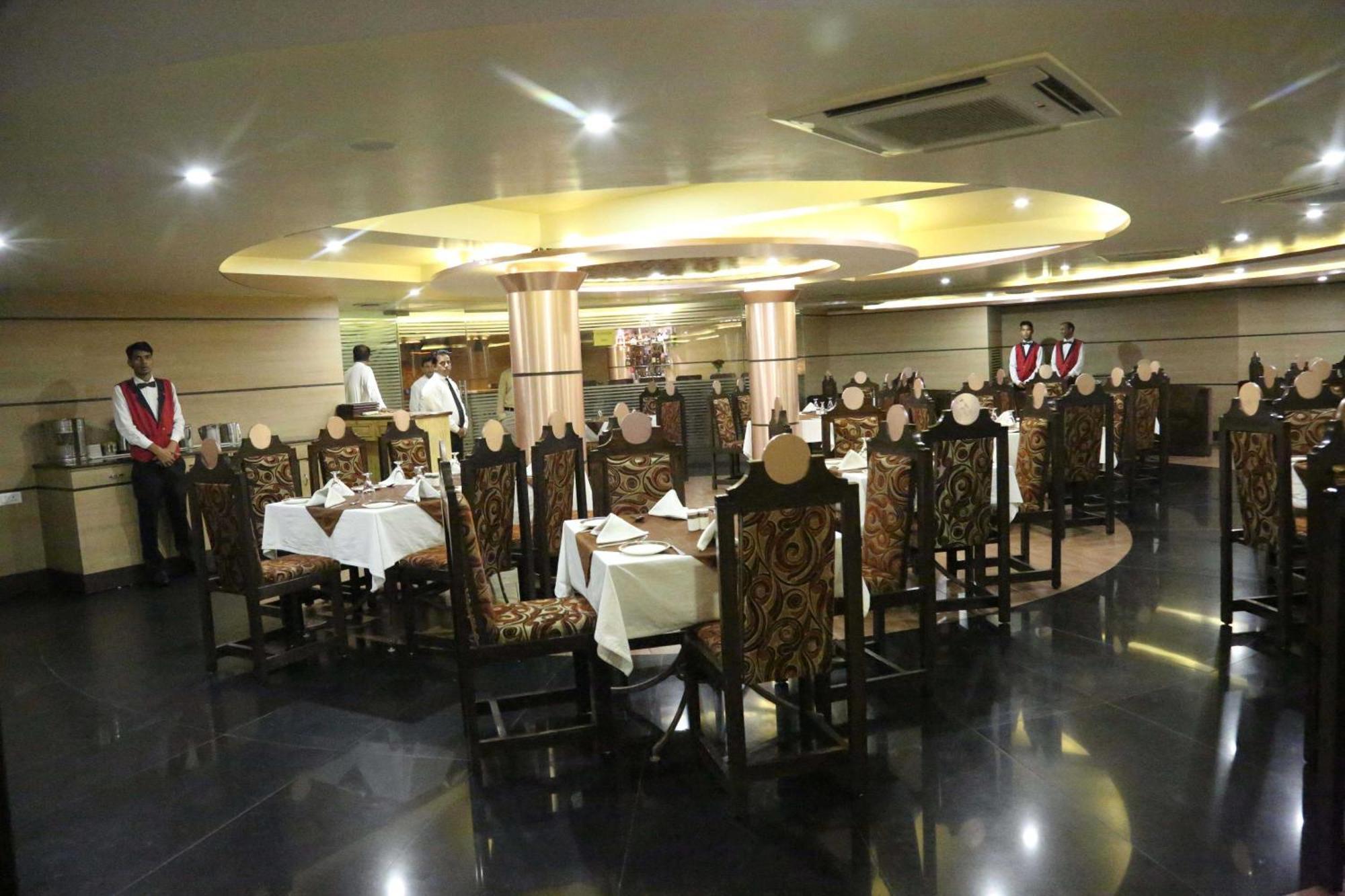 Palette Hotel Nisarga By Sunday Bhopal Bagian luar foto